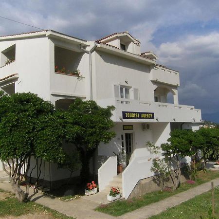 Apartments Aventura Baska For Relaxing Holidays 外观 照片